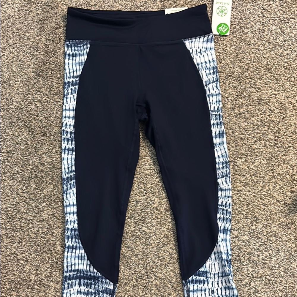 NWT Navy and White Leggings
